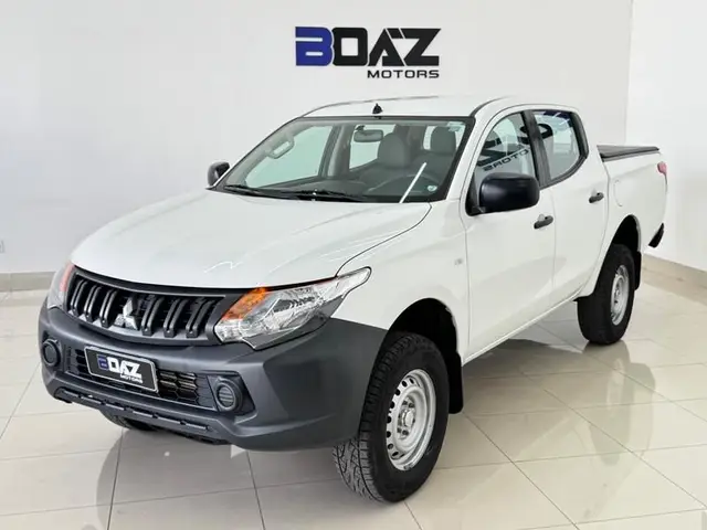 Carro Mitsubishi L200 Triton Sport 2022 GL 2.4 DID-H 4x4 (Aut)
