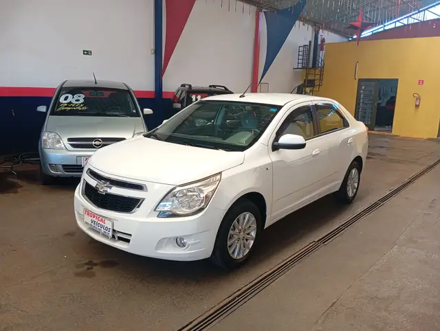 Carro Chevrolet Cobalt 2014 LTZ 1.4 8V (Flex)