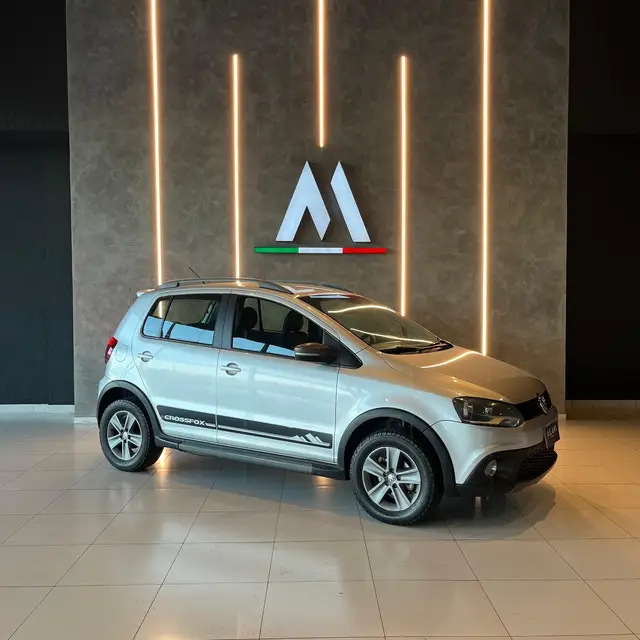 Carro Volkswagen CrossFox 2012 1.6 VHT (Flex)
