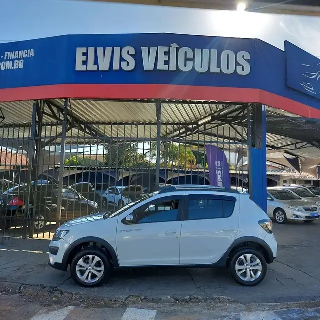Carro Renault Sandero Stepway 2015 1.6 8V Easy-R (Flex)