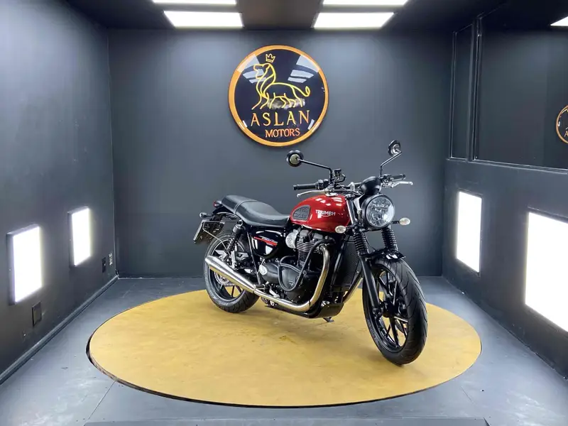 Triumph 900cc