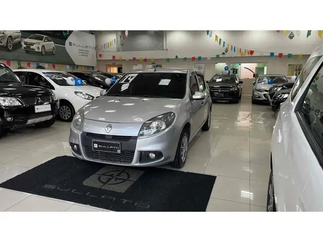 Carro Ford Fiesta Sedan 2014 SE 1.6 Rocam (Flex)