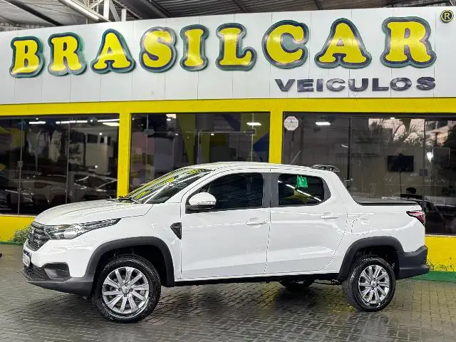 Carro Fiat Strada 2023 Freedom 1.3 CD (Flex)