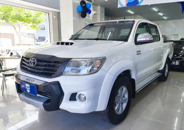 Carro Toyota Hilux Cabine Dupla 2013 Hilux 3.0 TDI 4x4 CD SRV