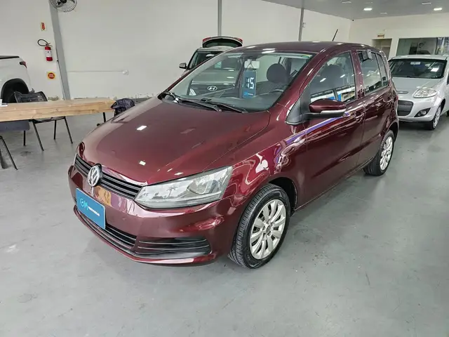 Carro Volkswagen Fox 2015 Trendline 1.0 TEC (Flex)