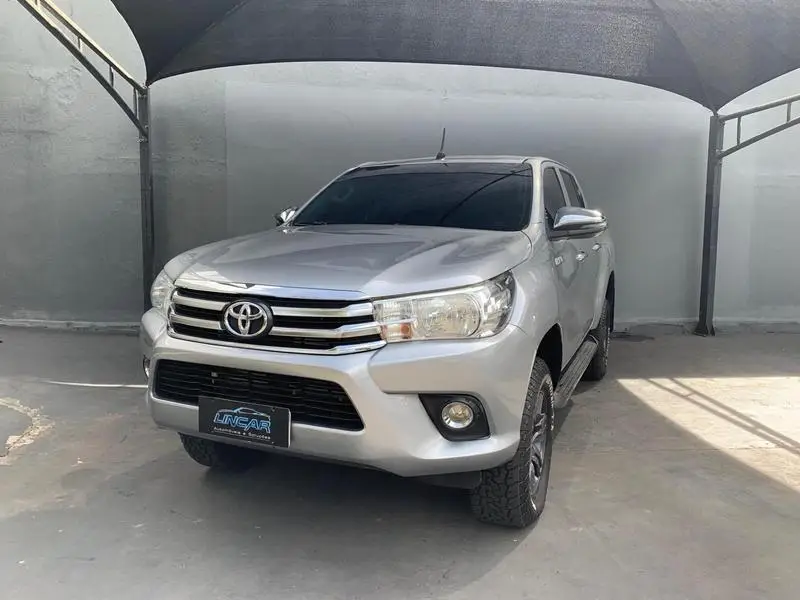 Toyota Hilux 2.7 SR CD 4x2 (Flex)