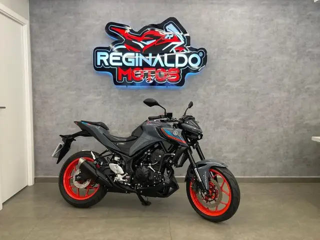 Carro Yamaha MT-03 2023 ABS