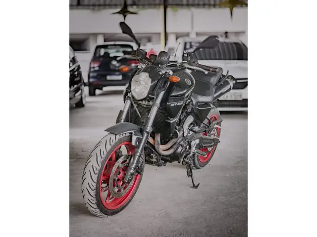 Carro Yamaha MT-03 2008 660 cc