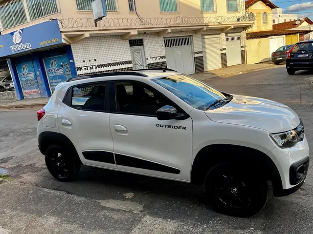 Carro Renault Kwid 2021 Outsider 1.0 12v SCe (Flex)