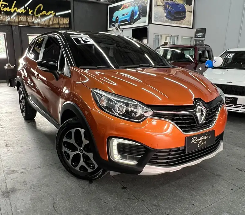 Renault Captur Intense 1.6 16v SCe CVT (Flex)