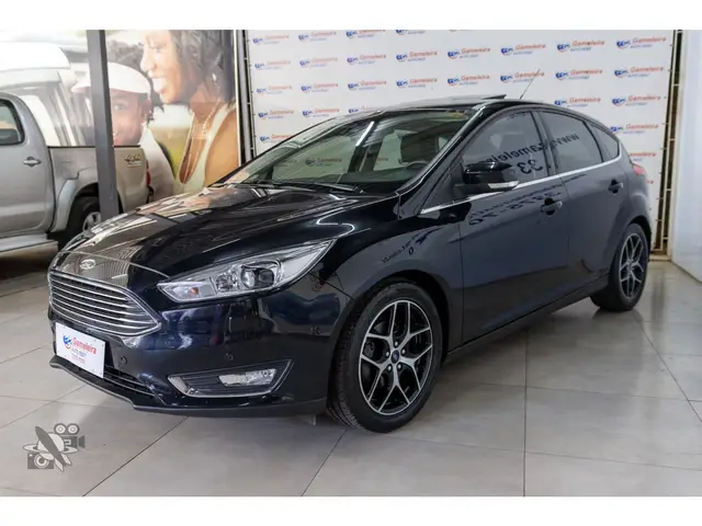 Carro Ford Focus Hatch 2018 Titanium 2.0 PowerShift