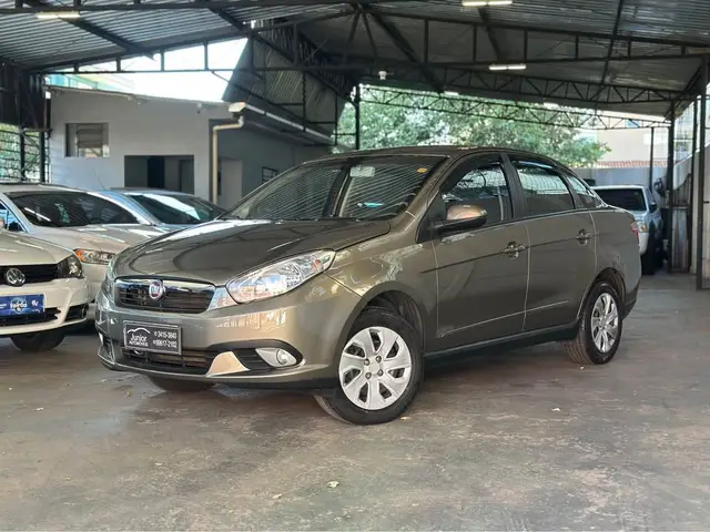 Carro Fiat Grand Siena 2016 Evo Attractive 1.4 8V (Flex)