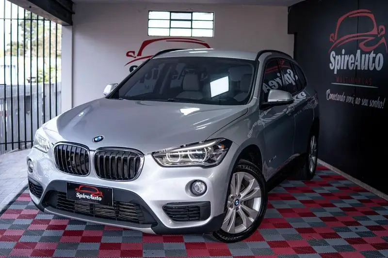 BMW 2.0 sDrive20i GP ActiveFlex