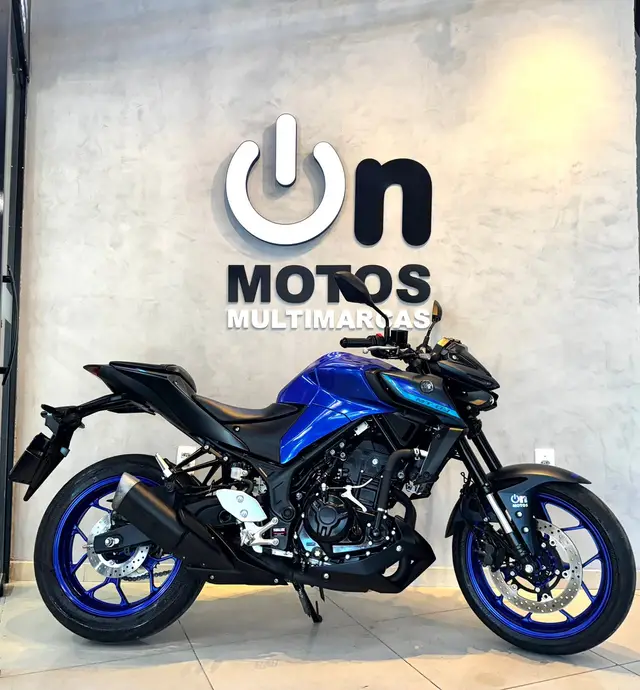 Carro Yamaha MT-03 2023 ABS