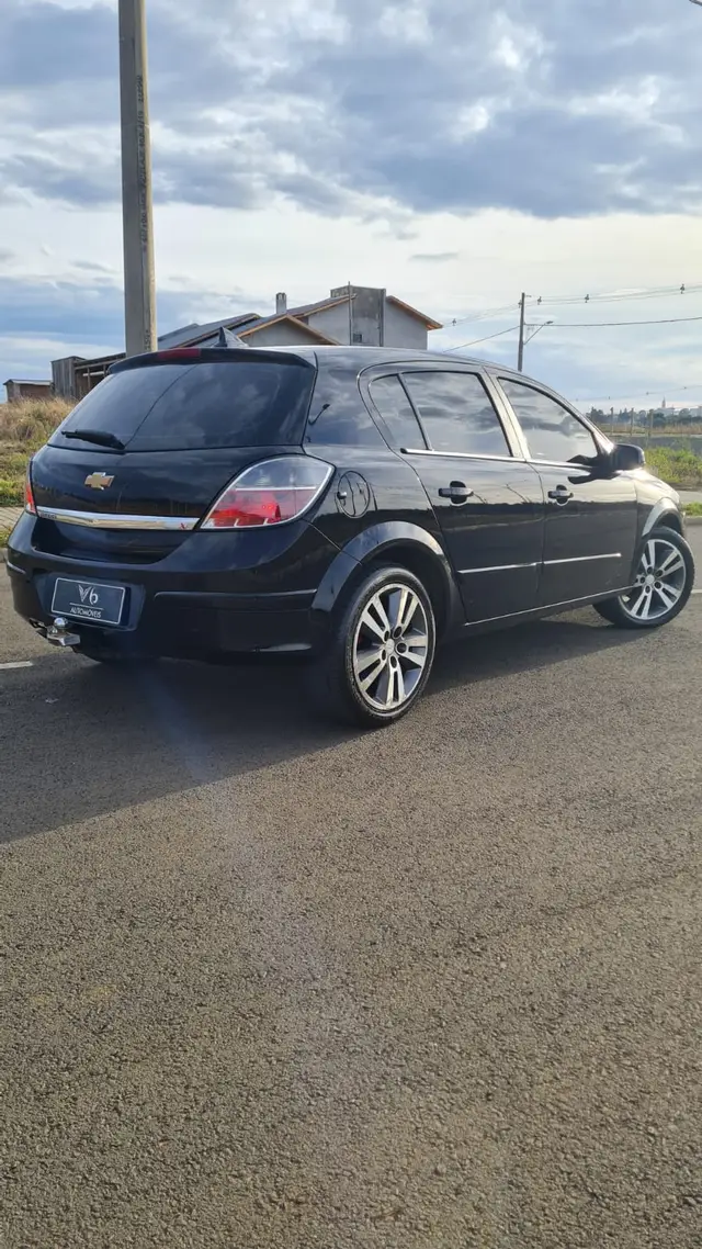 Carro Chevrolet Vectra GT 2010 -X 2.0 8V (Flex)