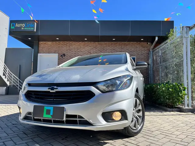 Carro Chevrolet Onix 2021 1.0 (Flex)