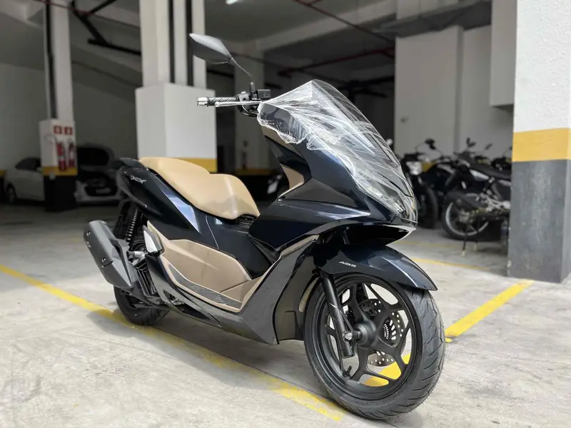 Honda PCX 160 DLX ABS