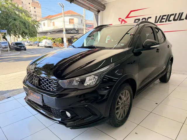Carro Fiat Argo 2021 Trekking 1.8 (Aut) (Flex)
