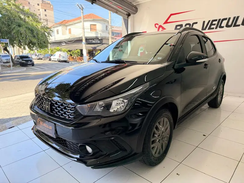 Fiat Argo Trekking 1.8 (Aut) (Flex)