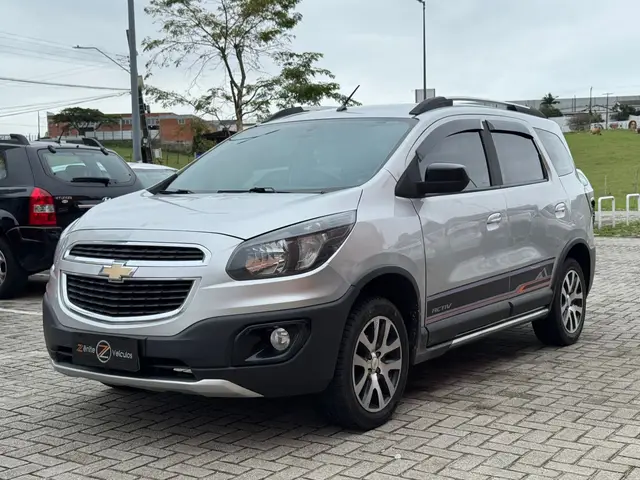 Carro Chevrolet Spin 2016 Activ 1.8 (Flex) (Aut)