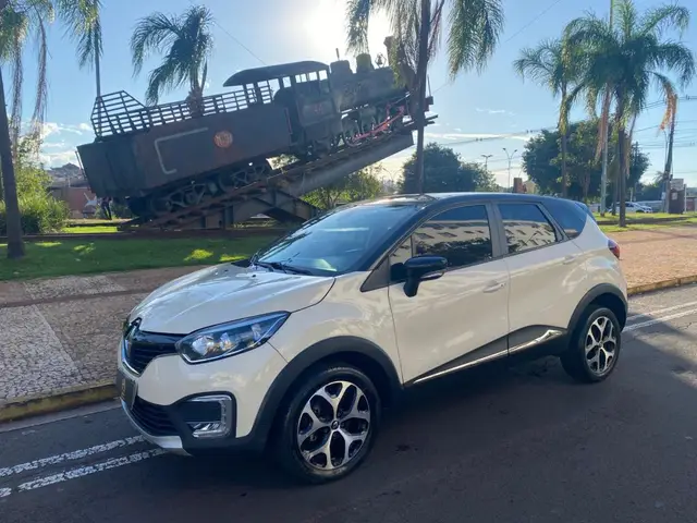 Carro Renault Captur 2018 Intense 2.0 16v (Aut) (Flex)