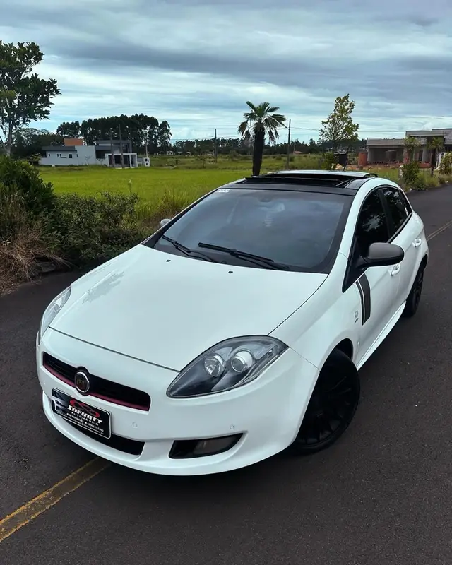 Carro Fiat Bravo 2013 Sporting 1.8 16V (Flex)
