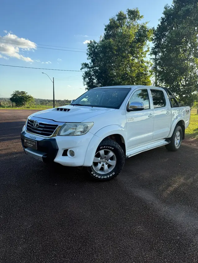 Carro Toyota Hilux Cabine Dupla 2013 Hilux 3.0 TDI 4x4 CD SRV (Aut)