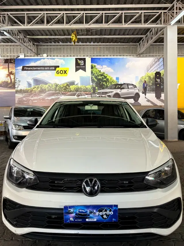 Carro Volkswagen Polo 2023 Track 1.0 Flex 12V 5p