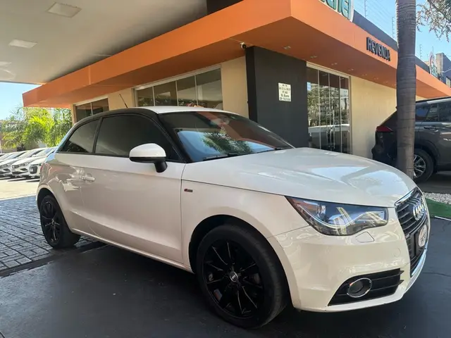 Carro Audi A1 2012 1.4 TFSI Attraction S Tronic