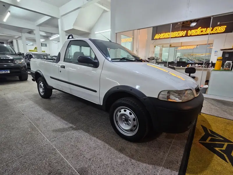 Fiat Strada Fire 1.4 (Flex)