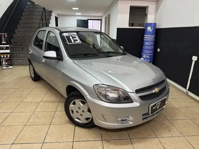 Carro Chevrolet Celta 2013 LT 1.0 (Flex)
