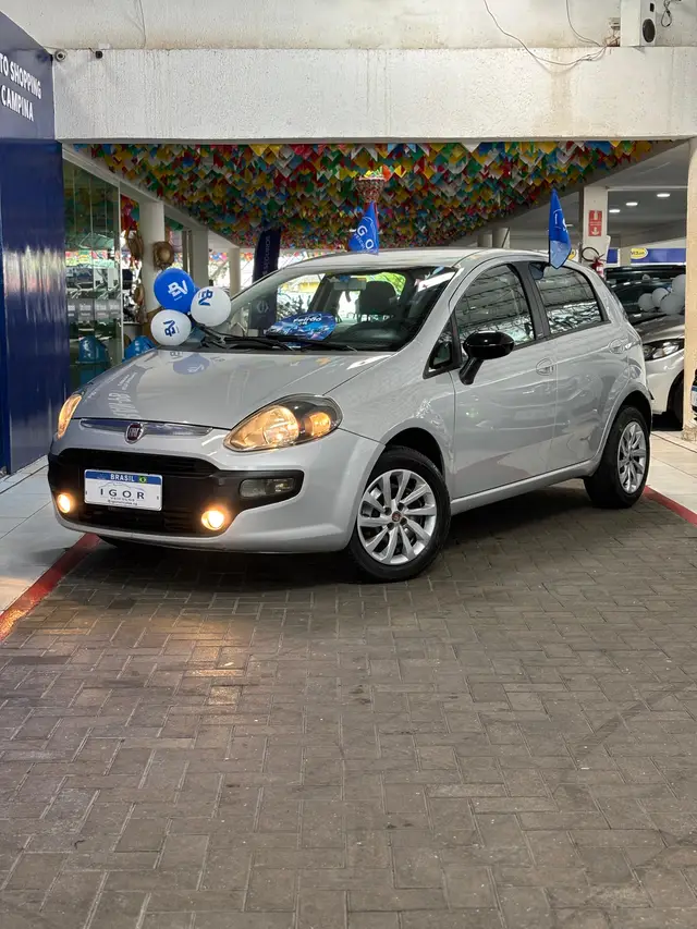 Carro Fiat Punto 2014 Attractive 1.4 (Flex)