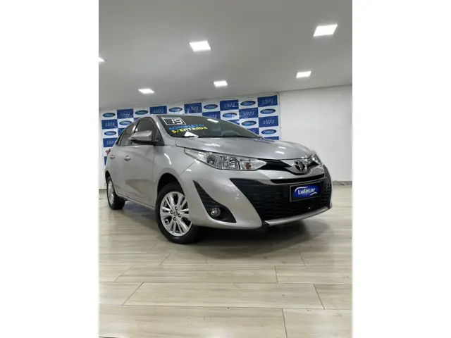Carro Toyota Yaris 2019 1.3 XL Plus Tech CVT (Flex)