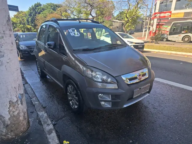 Carro Fiat Idea 2016 Adventure Locker 1.8 (Flex)
