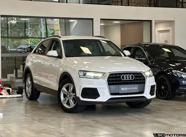 Carro Audi Q3 2017 1.4 TFSI Ambiente S Tronic