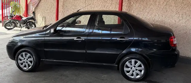 Carro Fiat Siena 2005 ELX 1.3 8V (Flex)