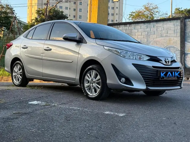 Carro Toyota Yaris Sedan 2019 1.5 XL (Flex)