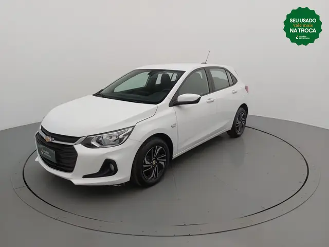 Carro Chevrolet Onix Plus 2024 LT 1.0