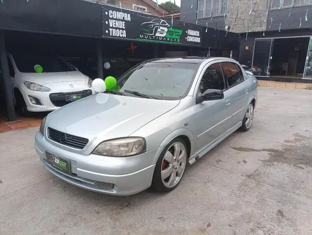 Carro Chevrolet Astra Sedan 2001 GL Milenium 1.8 MPFi