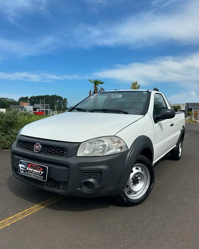 Carro Fiat Strada 2016 Working 1.4 (Flex)