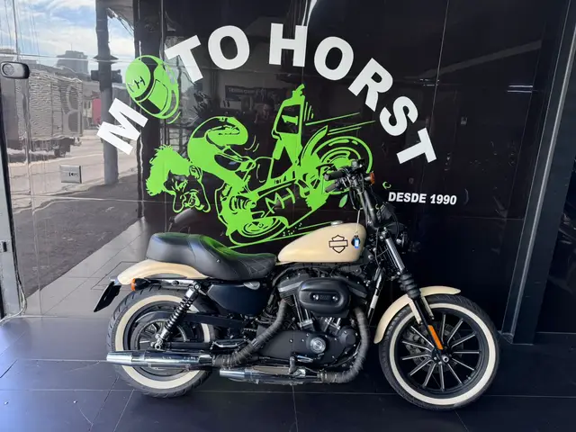 Carro Harley-Davidson Sportster XL 883 2014 Iron