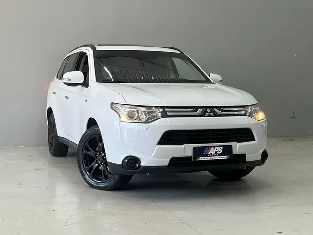 Carro Mitsubishi Outlander 2015 2.0 16V CVT