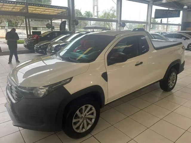 Carro Fiat Strada 2023 Endurance 1.4 Cabine Plus (Flex)