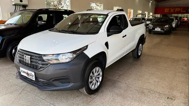 Carro Fiat Strada 2023 Endurance 1.4 Cabine Plus (Flex)