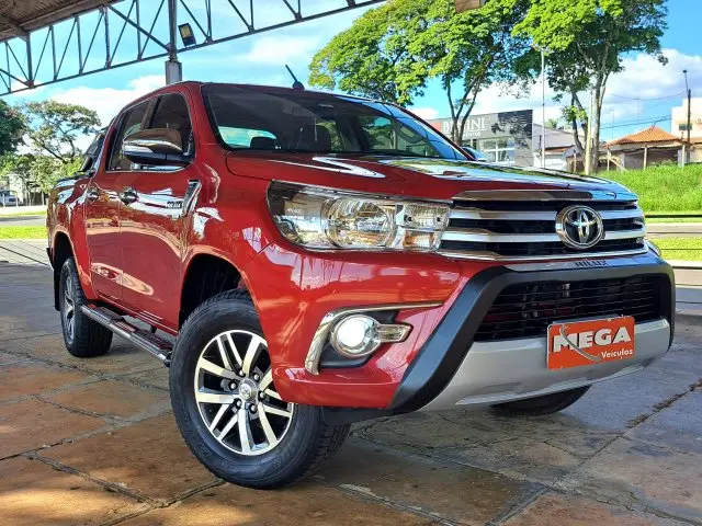 Carro Toyota Hilux Cabine Dupla 2017 Hilux 2.7 SRV CD 4x2 (Flex) (Aut)