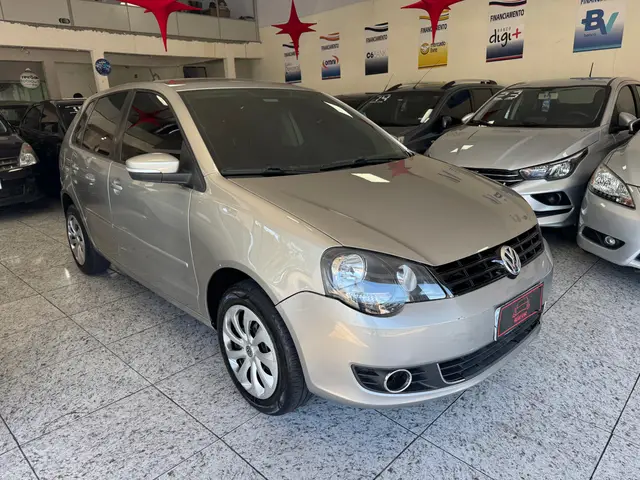 Carro Volkswagen Polo 2014 Hatch 1.6 VHT Total Flex