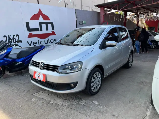 Carro Volkswagen Fox 2013 1.0 TEC (Flex) 4p