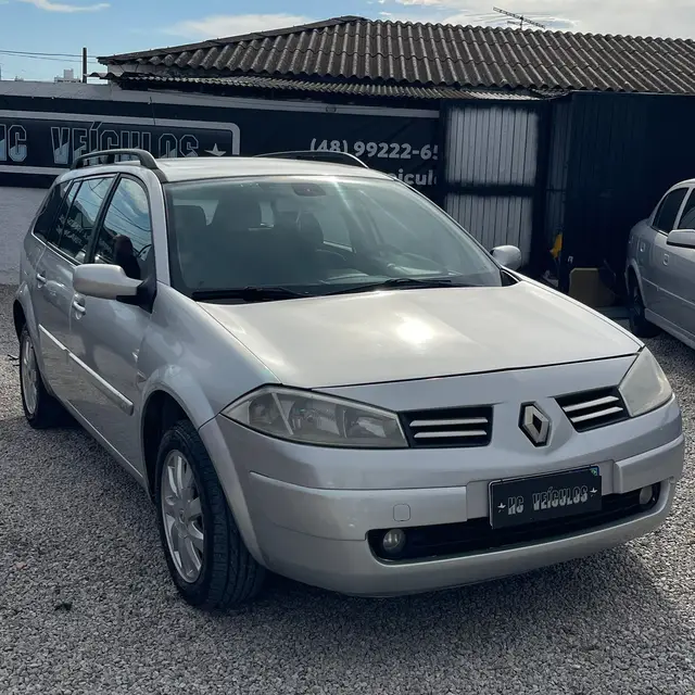 Carro Renault Megane Grand Tour 2012 Mégane Grand Tour Dynamique 1.6 16V (flex)