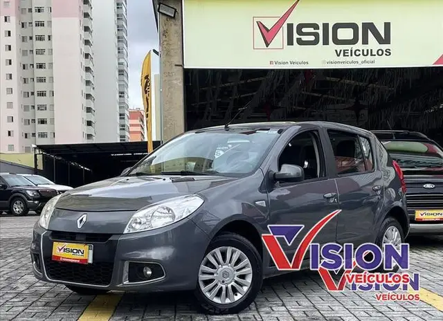 Carro Renault Sandero 2013 Privilège 1.6 8V Hi-Torque (flex)