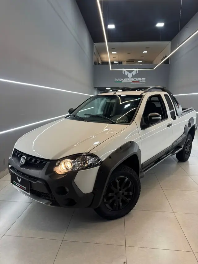 Carro Fiat Strada 2013 Adventure 1.8 16V (Flex) (Cabine Estendida)